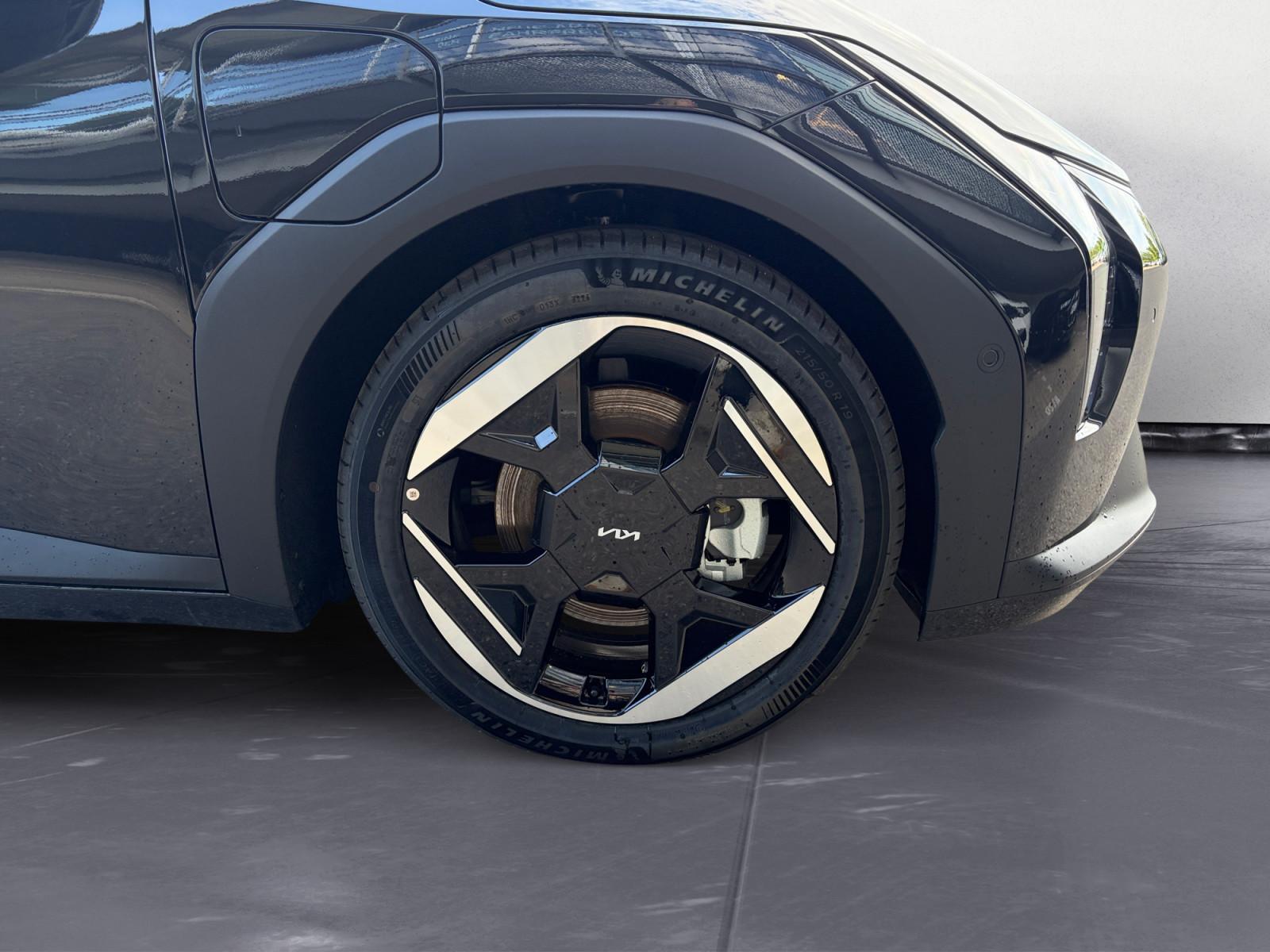 Kia EV4 EARTH 2WD HATCHBACK ALLE PAKETE KIA VILLINGE