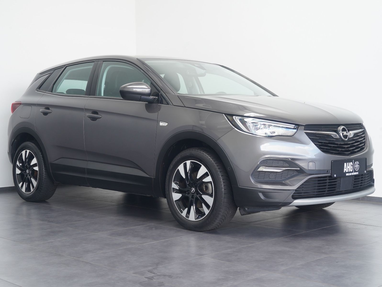 Fahrzeugabbildung Opel Grandland (X) 1.2 Turbo Elegance NAVI/LED/KAMERA