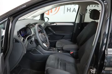Volkswagen Touran 2.0 DSG R-Line 7-Sitze AHK Kamera