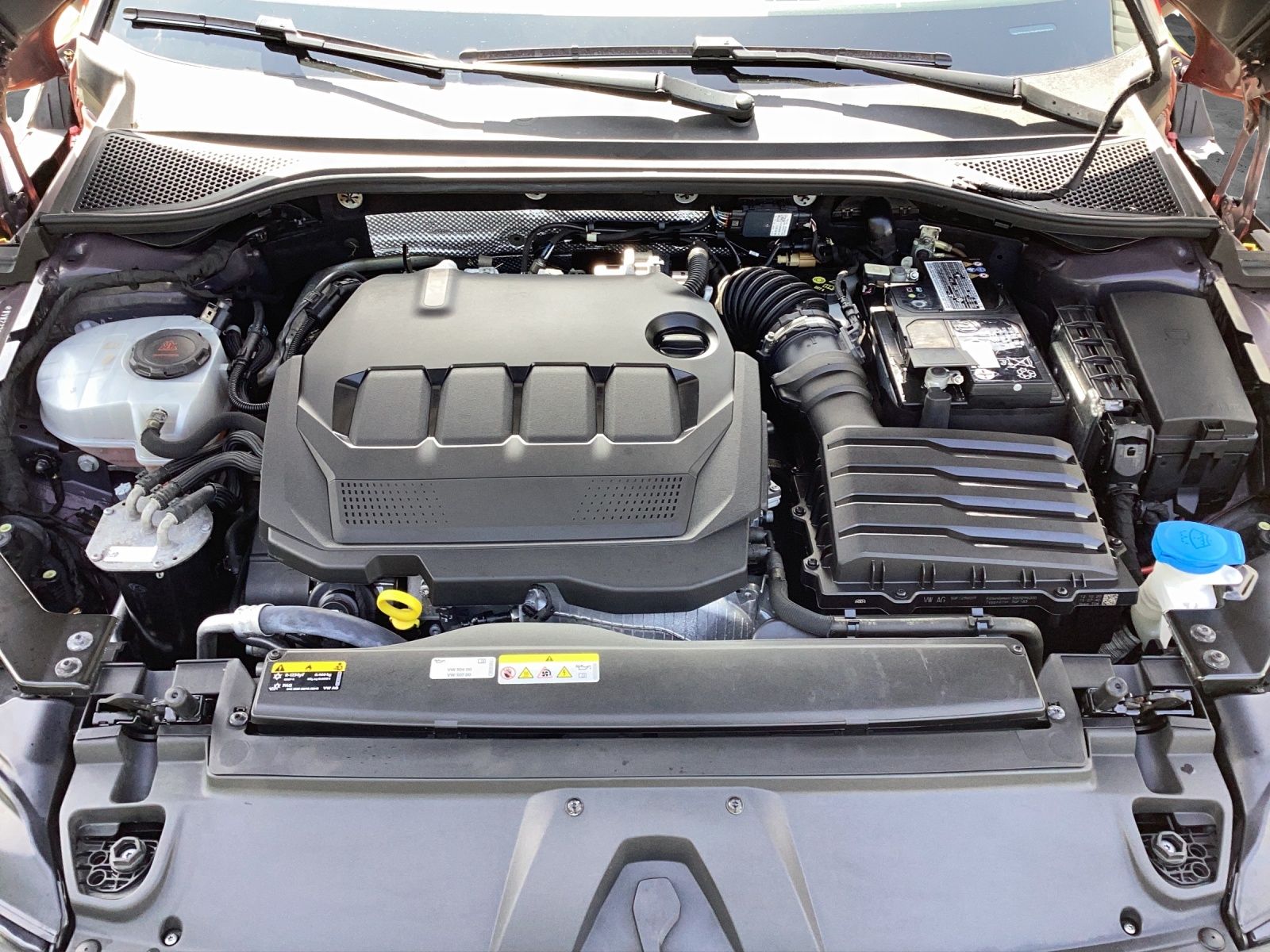 Fahrzeugabbildung Volkswagen Arteon SB TDI R-Line DSG LED AHK Navi AID HUD AC