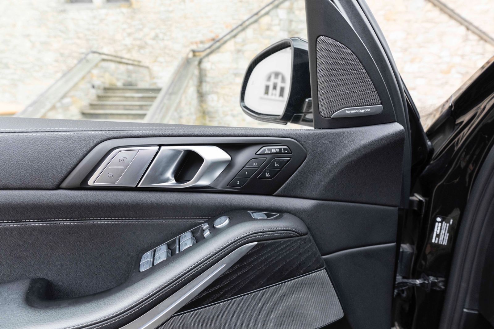 Fahrzeugabbildung BMW X7 M50i H&K HUD LASER LUFT SKY ACC MASSAGE 3D
