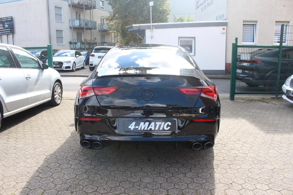 Mercedes-Benz CLA 35 AMG