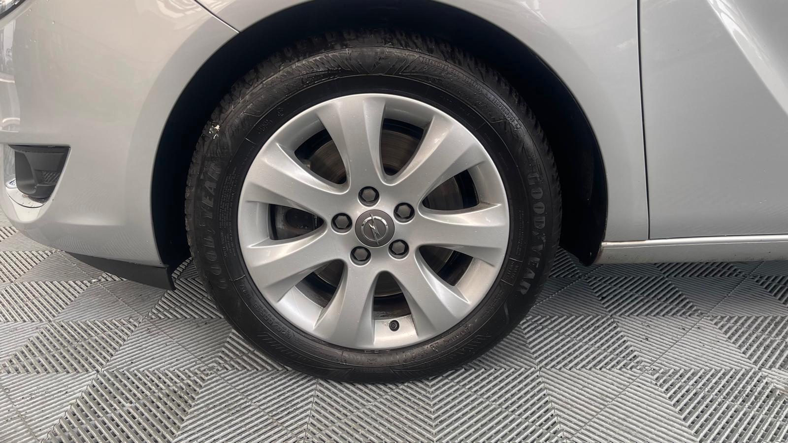 Opel Meriva B Innovation Automatik _ Traumzustand _