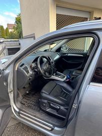 صورة 10 لـ 2009 AUDI Q5
