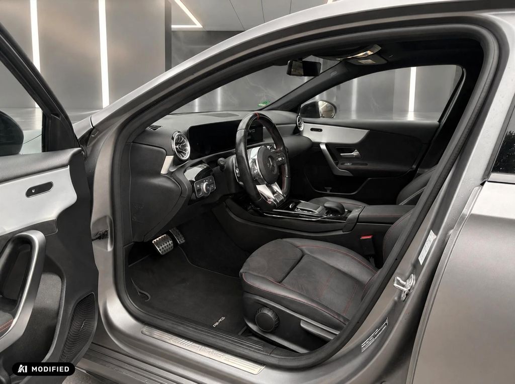 MERCEDES-BENZ A-Class 2022