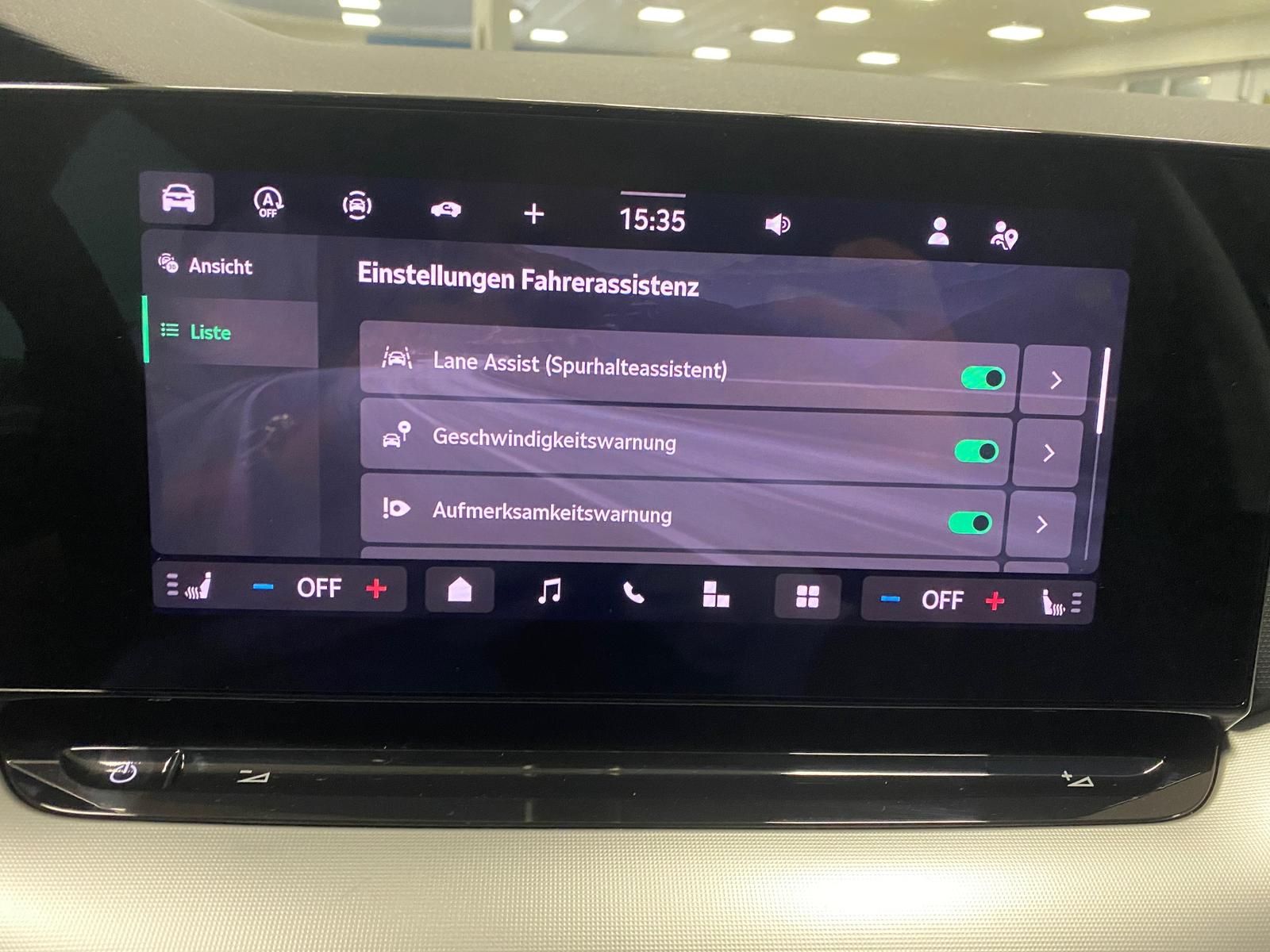 Fahrzeugabbildung SKODA Octavia 1.5 TSI mHEV Selection+ACC+RFK+5J. GARAN
