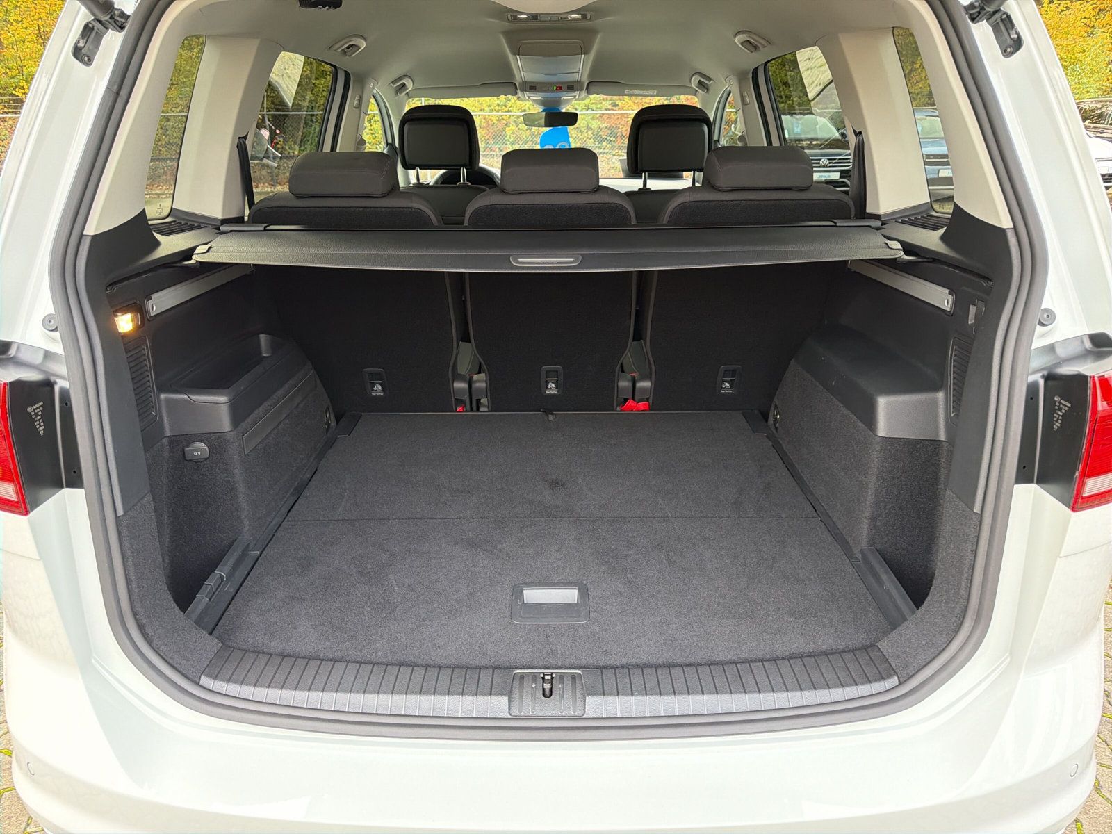 Touran Highline TSi DSG Navi Kamera beh Frontsch