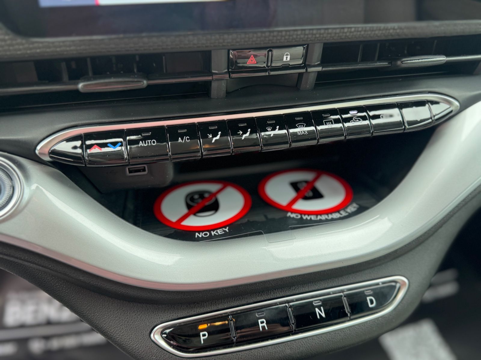 Fahrzeugabbildung Fiat 500 e La Prima/Leder/LED/R-Cam/ACC/Navi/SHZ