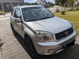 Toyota RAV 4 - gebrauchte Toyota RAV 4 aus dem Jahr 2004