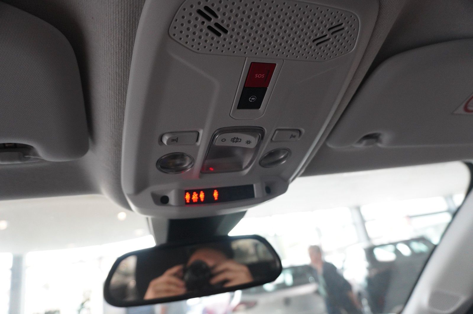 Fahrzeugabbildung Opel Mokka-e EDITION 1-PHASIG LED/SPORT/KAMERA/DAB+