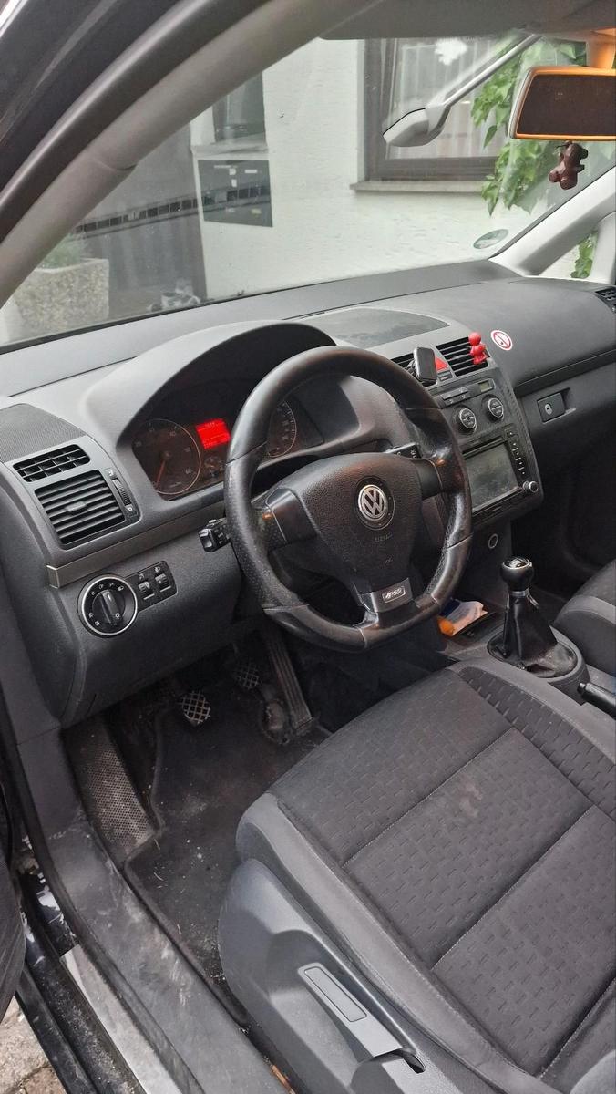 Volkswagen Touran 2007 — photo 11