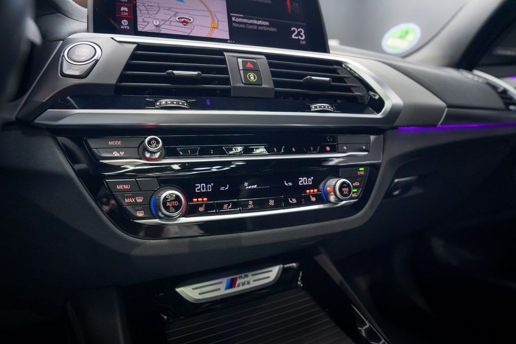 BMW X3 M40i*AHK*HU*PANO*H&K*360*LED BMW X3 M40i*AHK*HU*PANO*H&K*360*LED