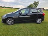BMW 220 i Active Tourer Automatik  Garantie bis 3-28 - BMW 220 Active Tourer Kombi Gebrauchtwagen