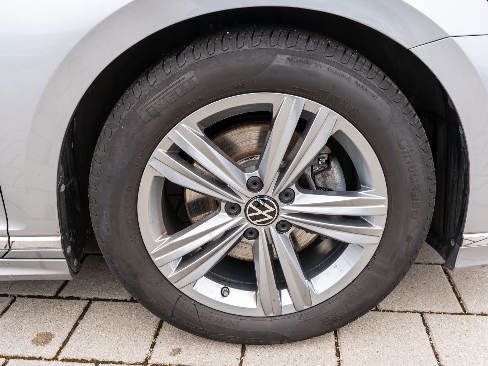 Volkswagen Passat Variant - Bild 10