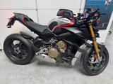 Ducati STREETFIGHTER V4 SP + viel Zubehör