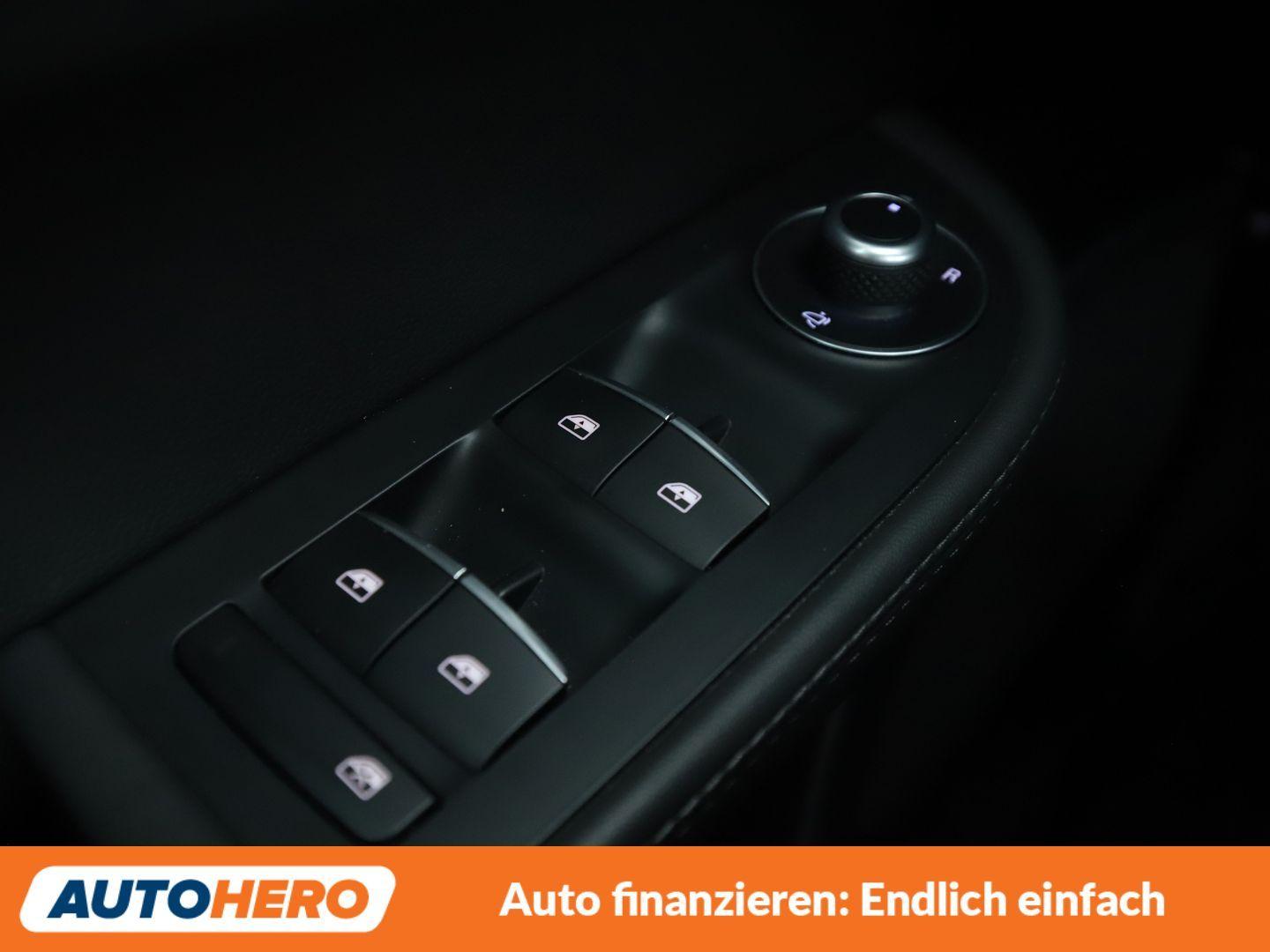 Alfa Romeo Giulia 2.0 Turbo Veloce Aut.*NAVI*BI-XENON*ACC*, миниатюра 23