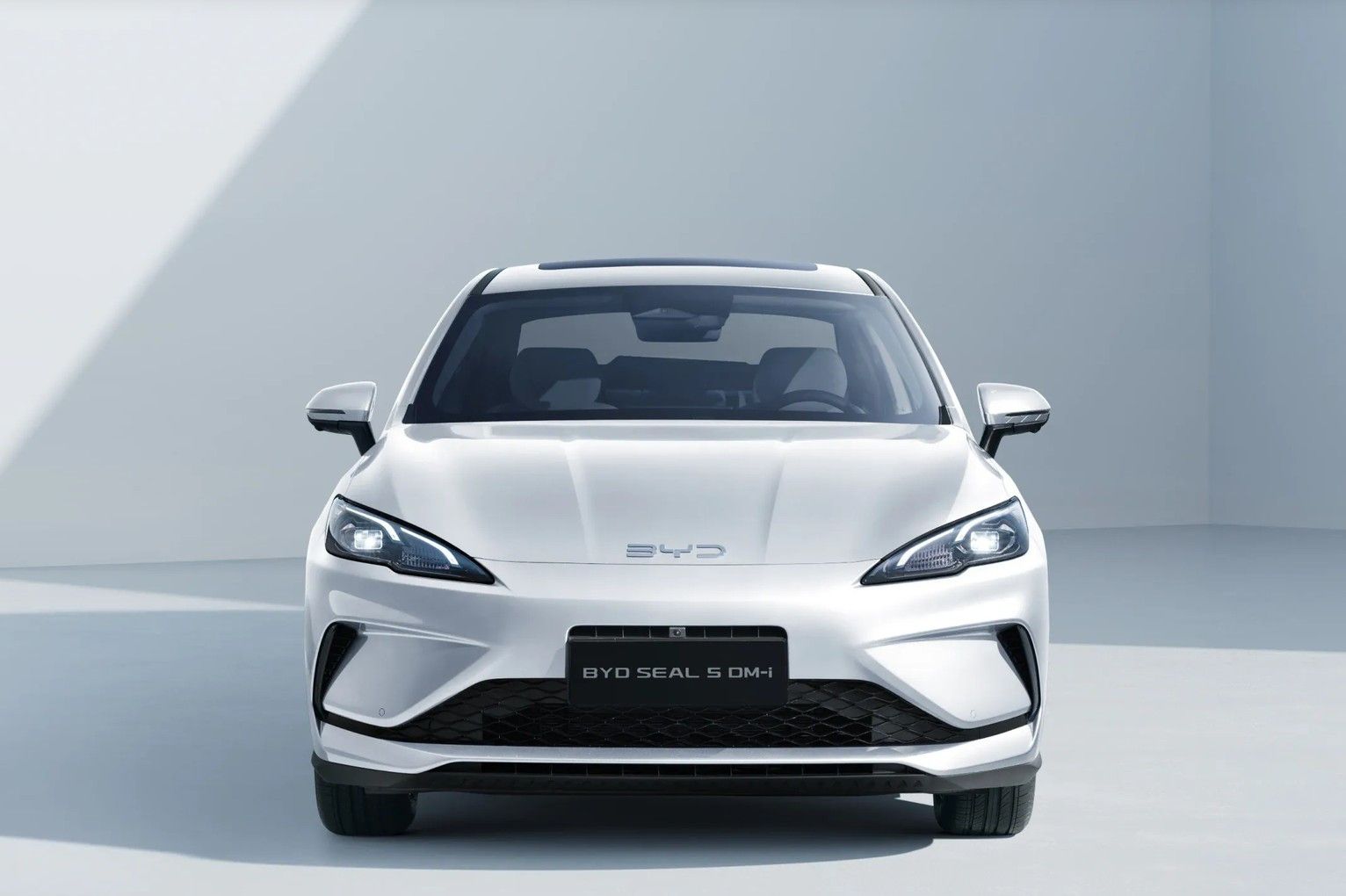BYD SEAL 5