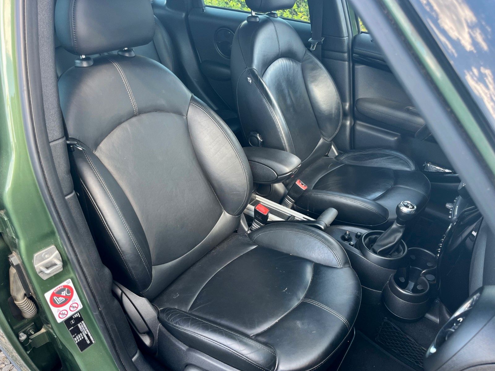 Fahrzeugabbildung MINI Cooper SD Countryman All4 Navi Leder Xenon SPORT