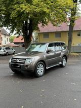 Mitsubishi Pajero 3.2Di-D*Tüv*Ahk*7-Sitze*... - gebrauchte Mitsubishi Pajero aus dem Jahr 2010