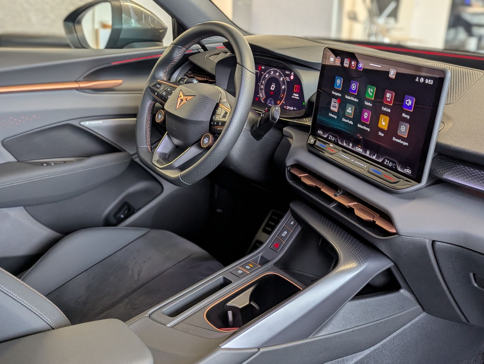 CUPRA Terramar 1.5 eTSI Sennheiser Edge-Paket HUD 19" - Image 11