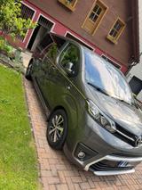 Toyota Proace (Verso) 2,0-l-D-4D 110kW L1 Family Co... - gebrauchte Toyota Proace (Verso) aus dem Jahr 2017