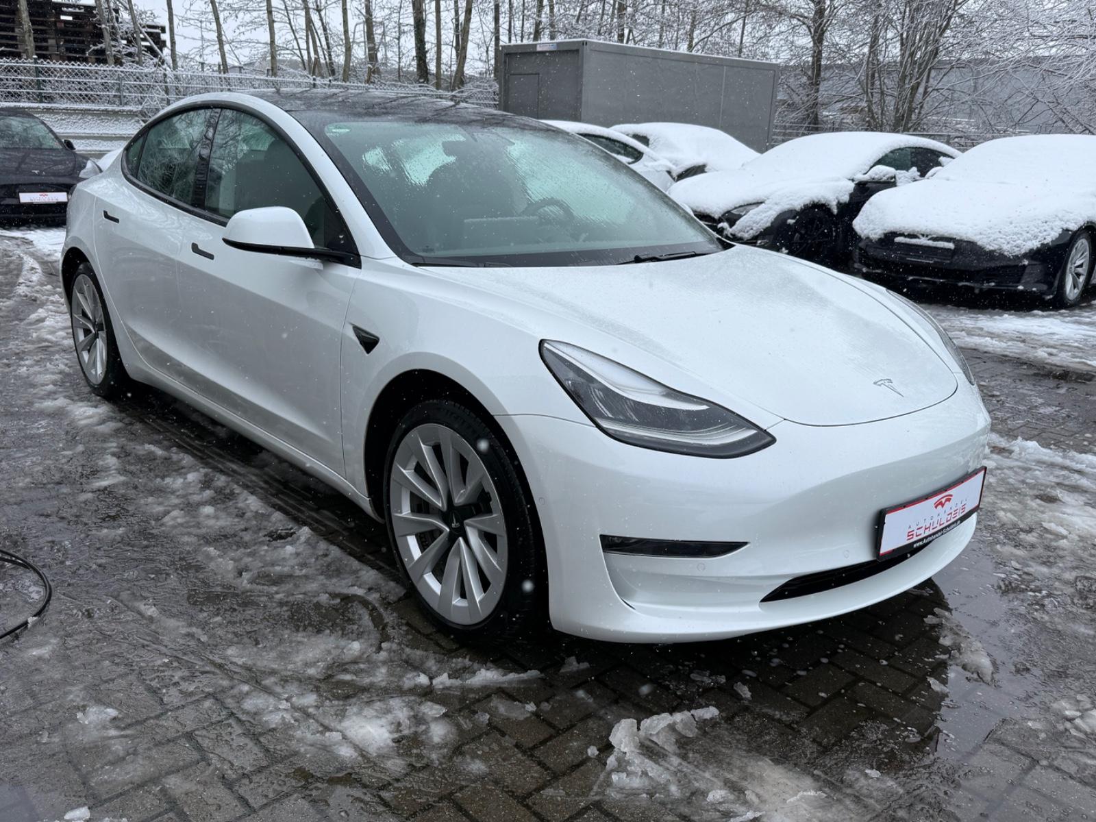 Tesla Model 3 Long-Range FSD Autopilot  AWD Wärmepumpe