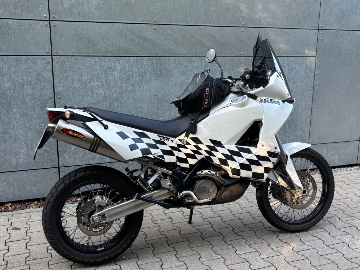 Fahrzeugabbildung KTM 950 ADVENTURE S