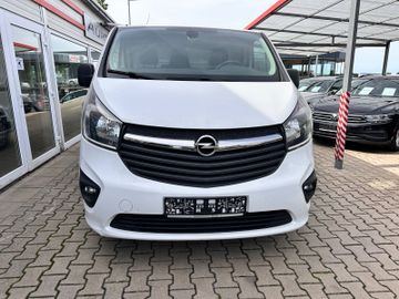 Opel Vivaro - 2