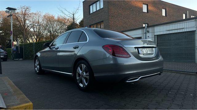 MERCEDES-BENZ Mercedes C180 7G Automatik