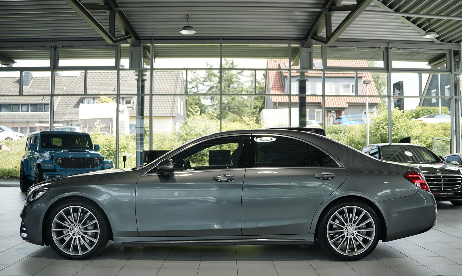 Mercedes Benz S 560