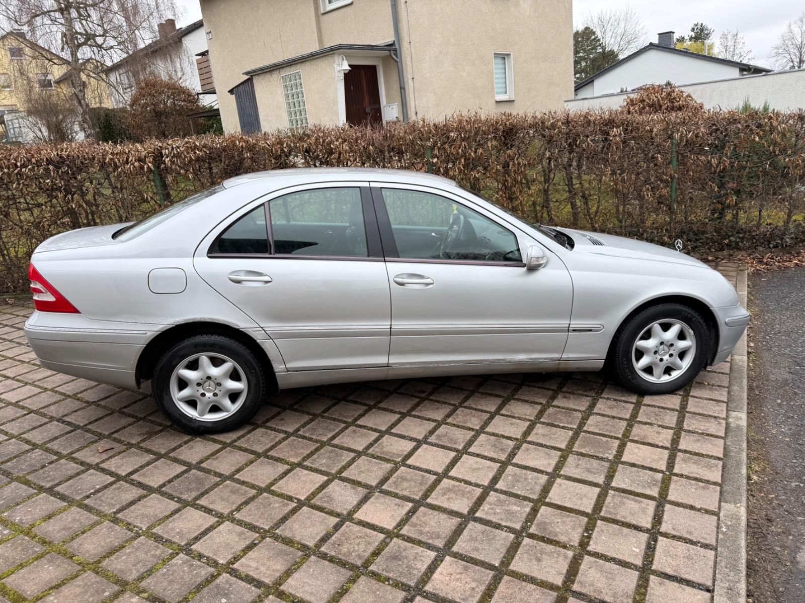 Mercedes-Benz C 180 ELEGANCE Automatik!