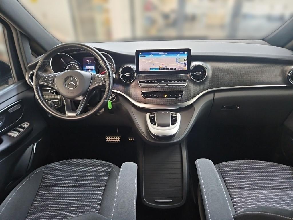 Fahrzeugabbildung Mercedes-Benz V 250 ED kompakt AMG 8 Sitze Night AHK DISTRONIC