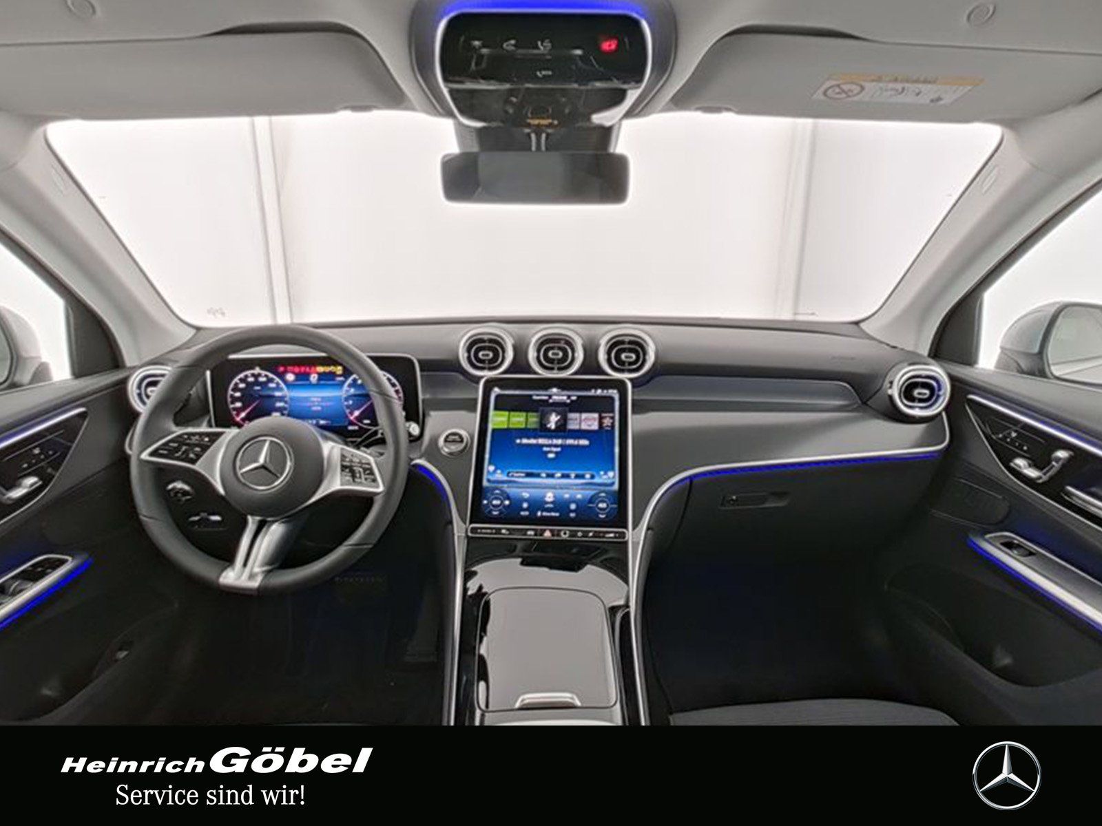 Fahrzeugabbildung Mercedes-Benz GLC 200 AVANTGARDE+AHK+MEMORY+TOTWINKEL+360°KAM