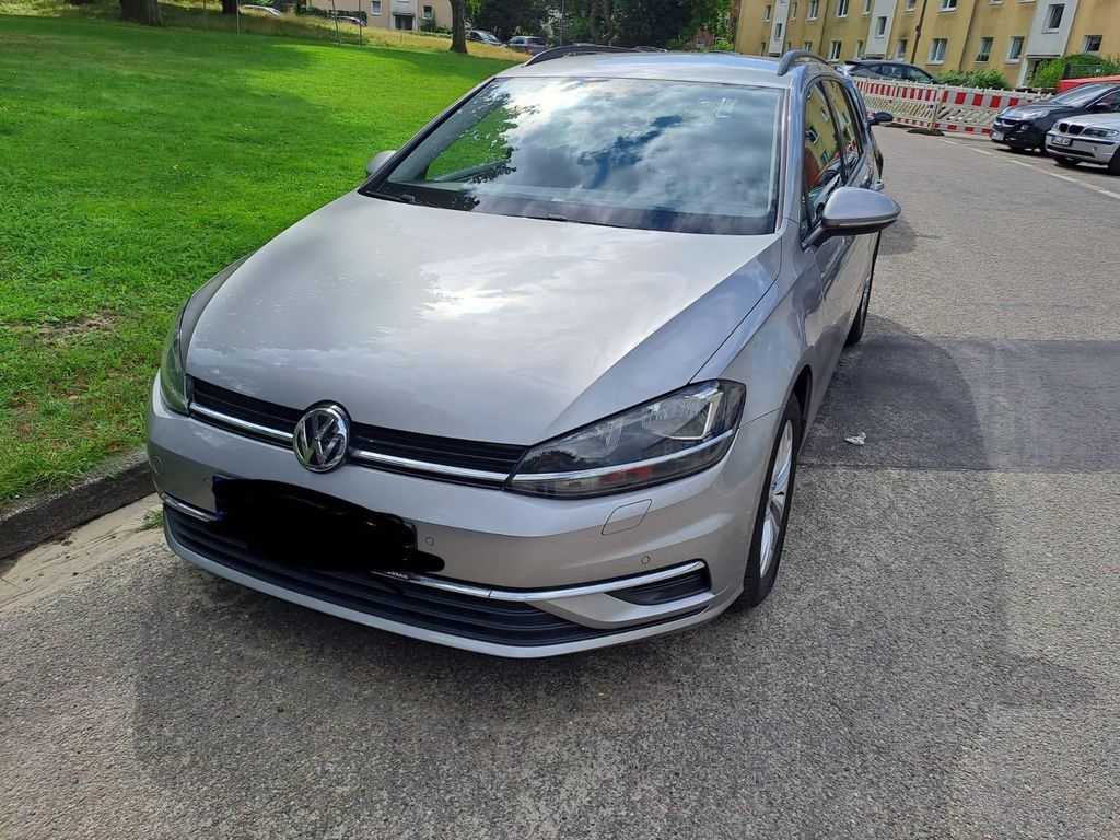 Image of Volkswagen Golf