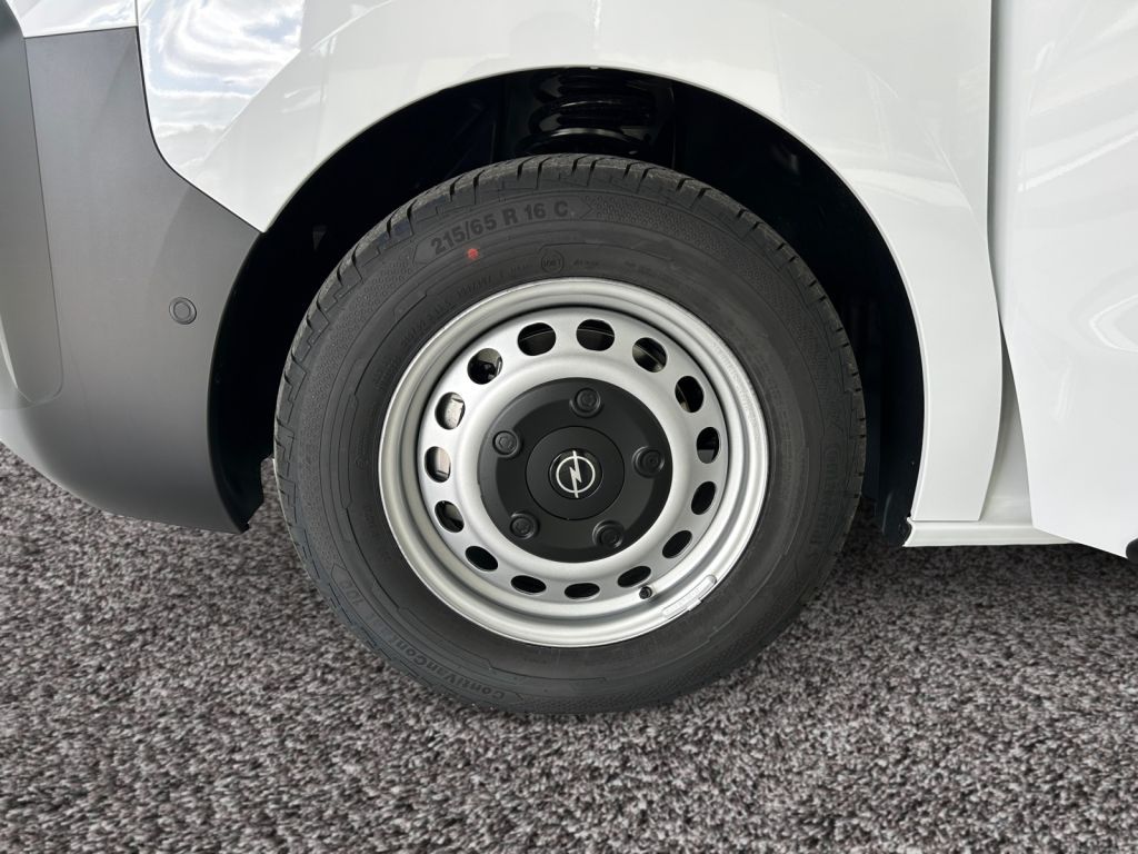 Fahrzeugabbildung Opel Vivaro Cargo 2.0 BlueHDi 145 Standard