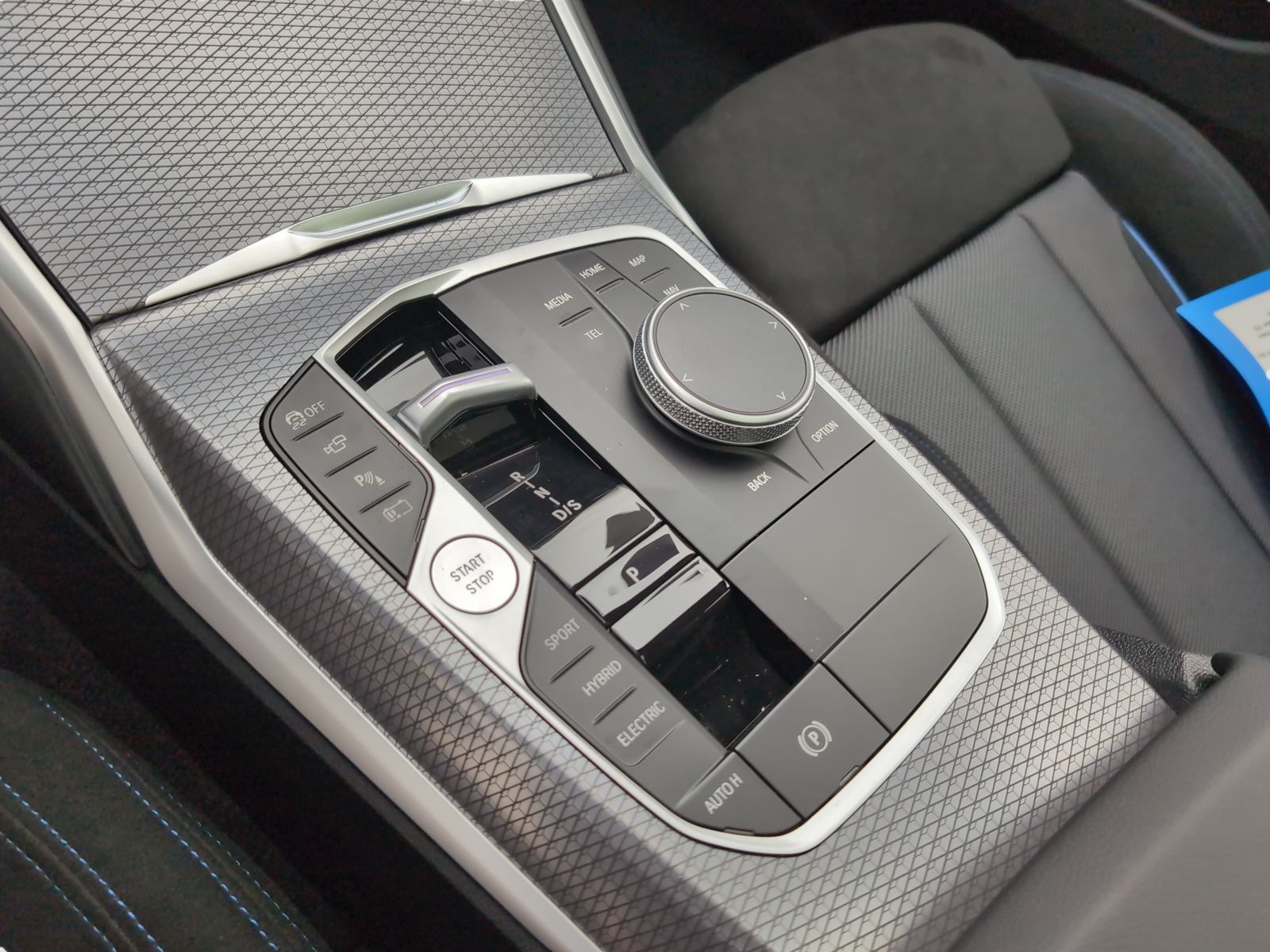 BMW 330 - Bild 14