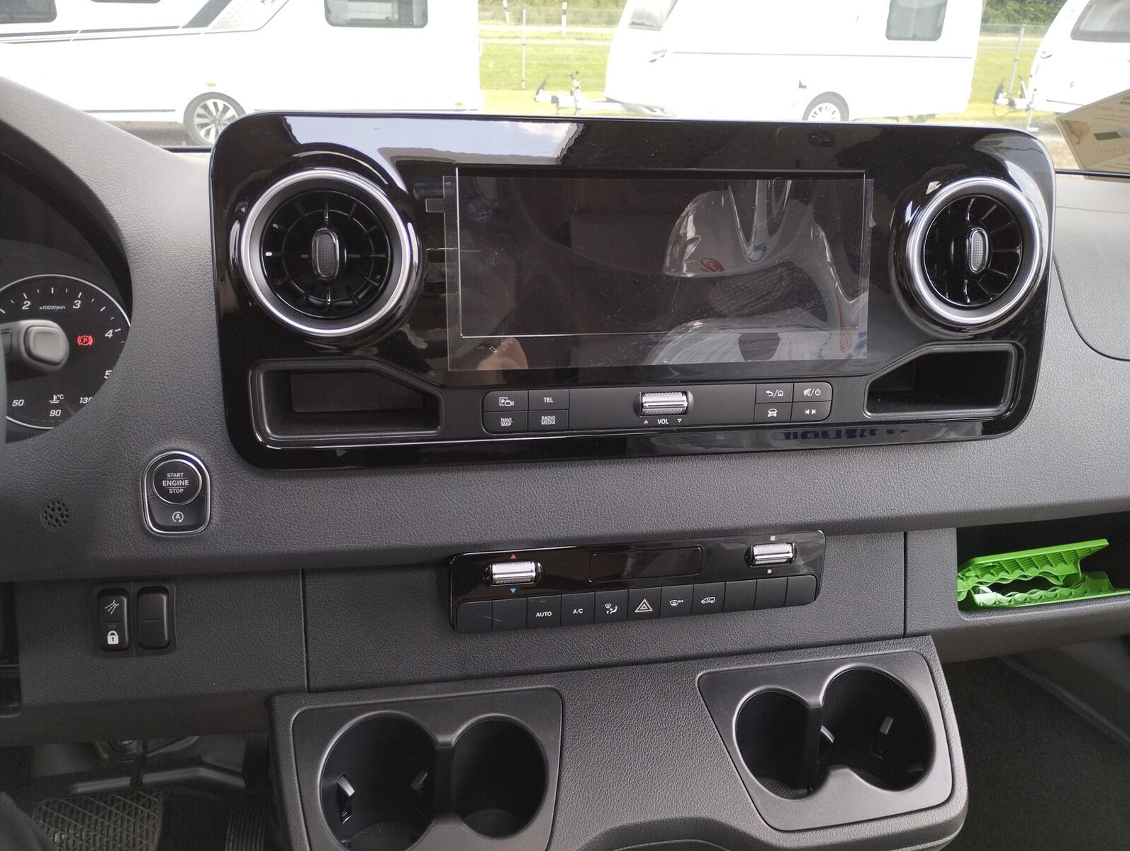 Fahrzeugabbildung Eura Mobil Profila T PT726EF Mondial-Pakete, Zusatzbett