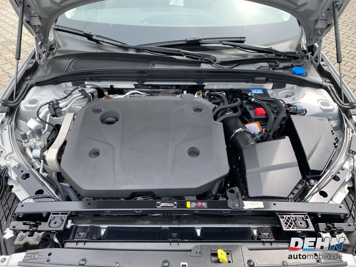 Volvo V60 Kombi B4 Plus Dark Standh. Matrix ACC TWA foto 15