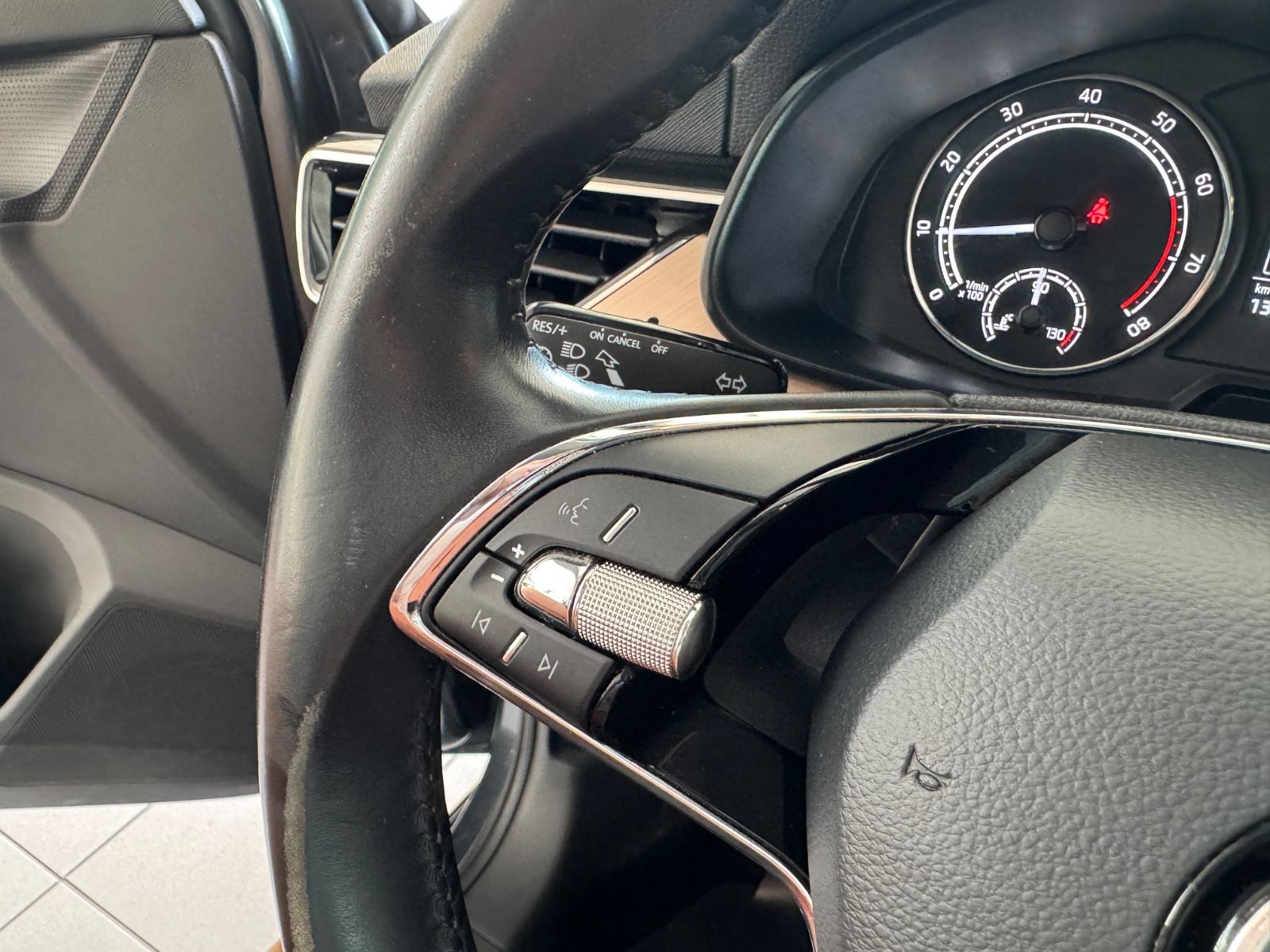 Fahrzeugabbildung SKODA Kamiq Style/HAGELSCHADEN/CarPlay/PDC/KLIMAAUTO/