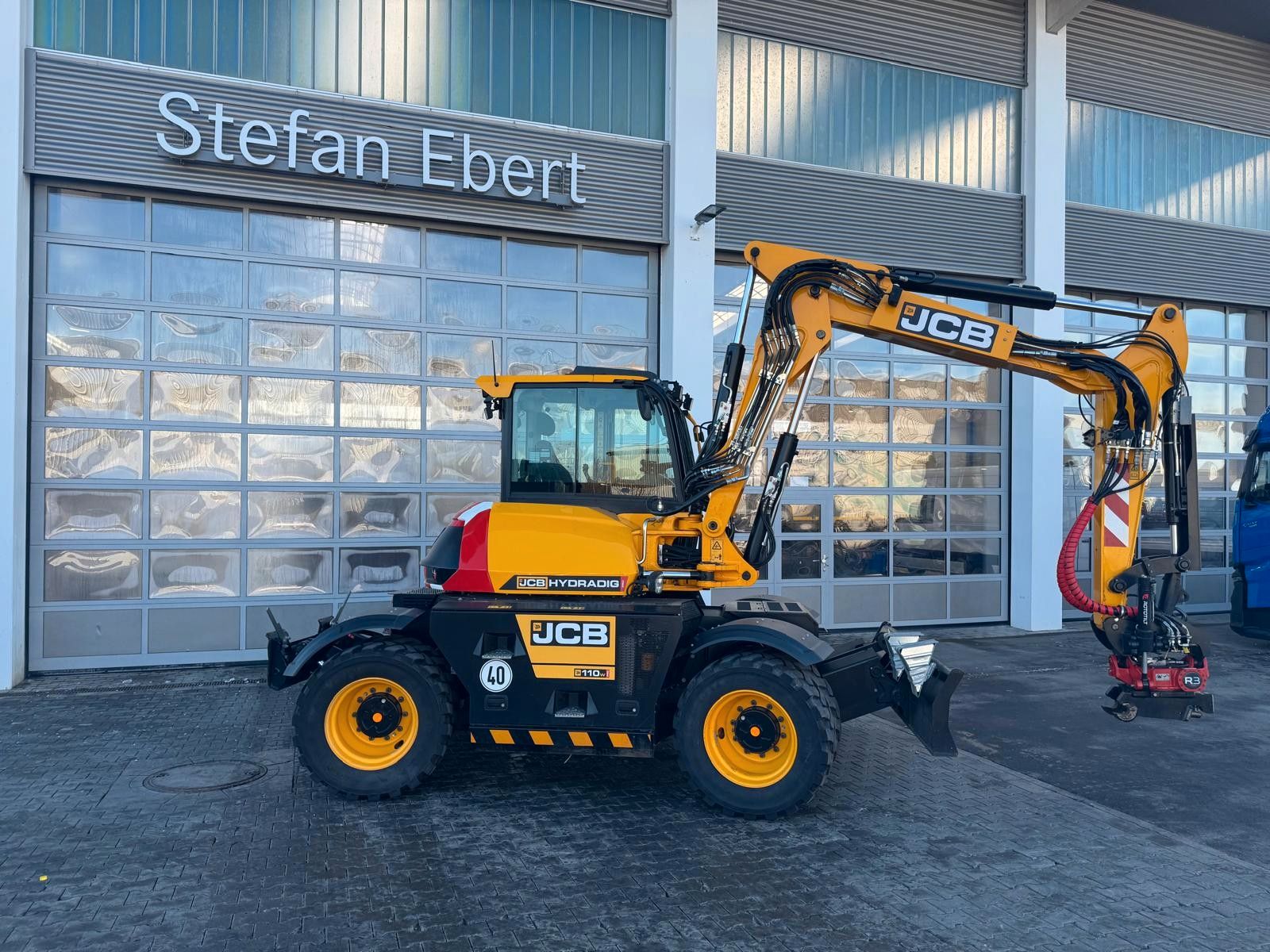 Fahrzeugabbildung JCB Hydradig / Skid-Steer-Aufnahme / nur 375h / 2024