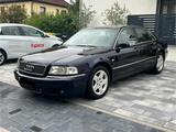 Audi A8 4.2 V8 1-Hand Neu Tüv Top Zustand - Audi A8 aus 2001