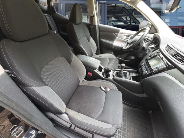 Nissan Qashqai N-Connecta 1,3 Pano*Navi*360*Kamera*LED*