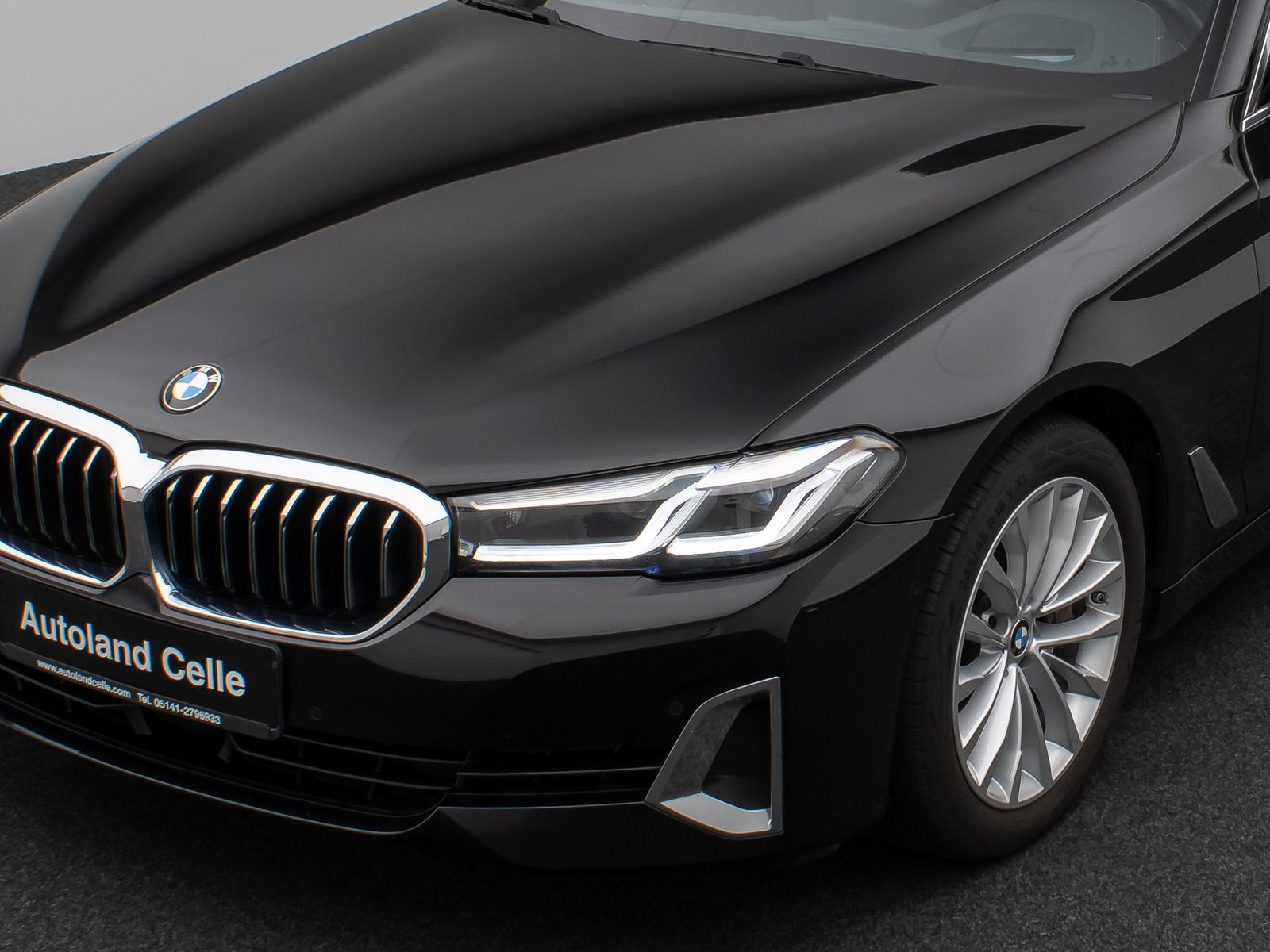 Fahrzeugabbildung BMW 540d xD Luxury Line Kamera HUD DAB ACC Alarm LED