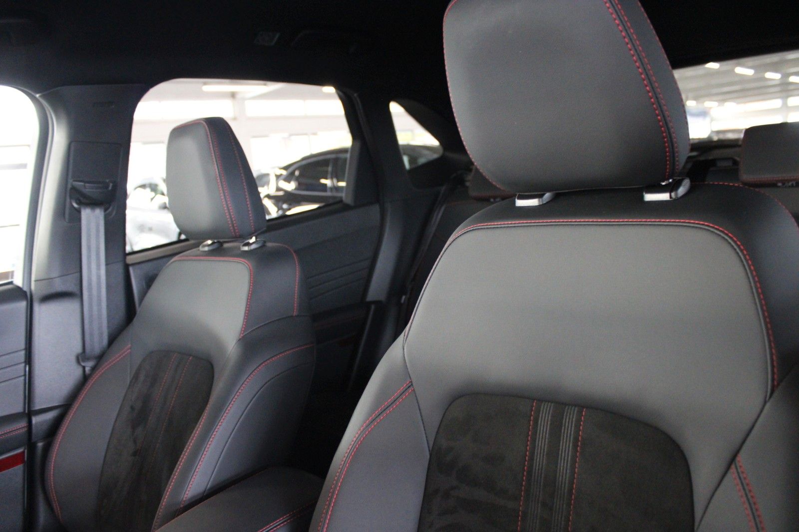 Fahrzeugabbildung Ford Kuga ST-Line X Automatik Facelift AHK Matrix LED