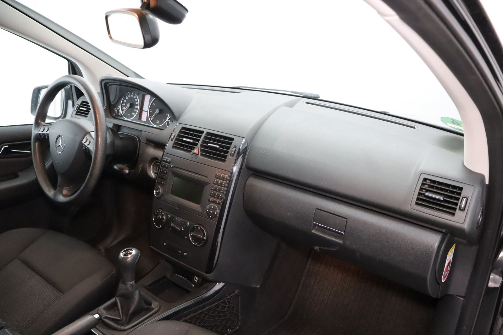 Fahrzeugabbildung Mercedes-Benz A 160 AVANTGARDE HU/AU 08.26