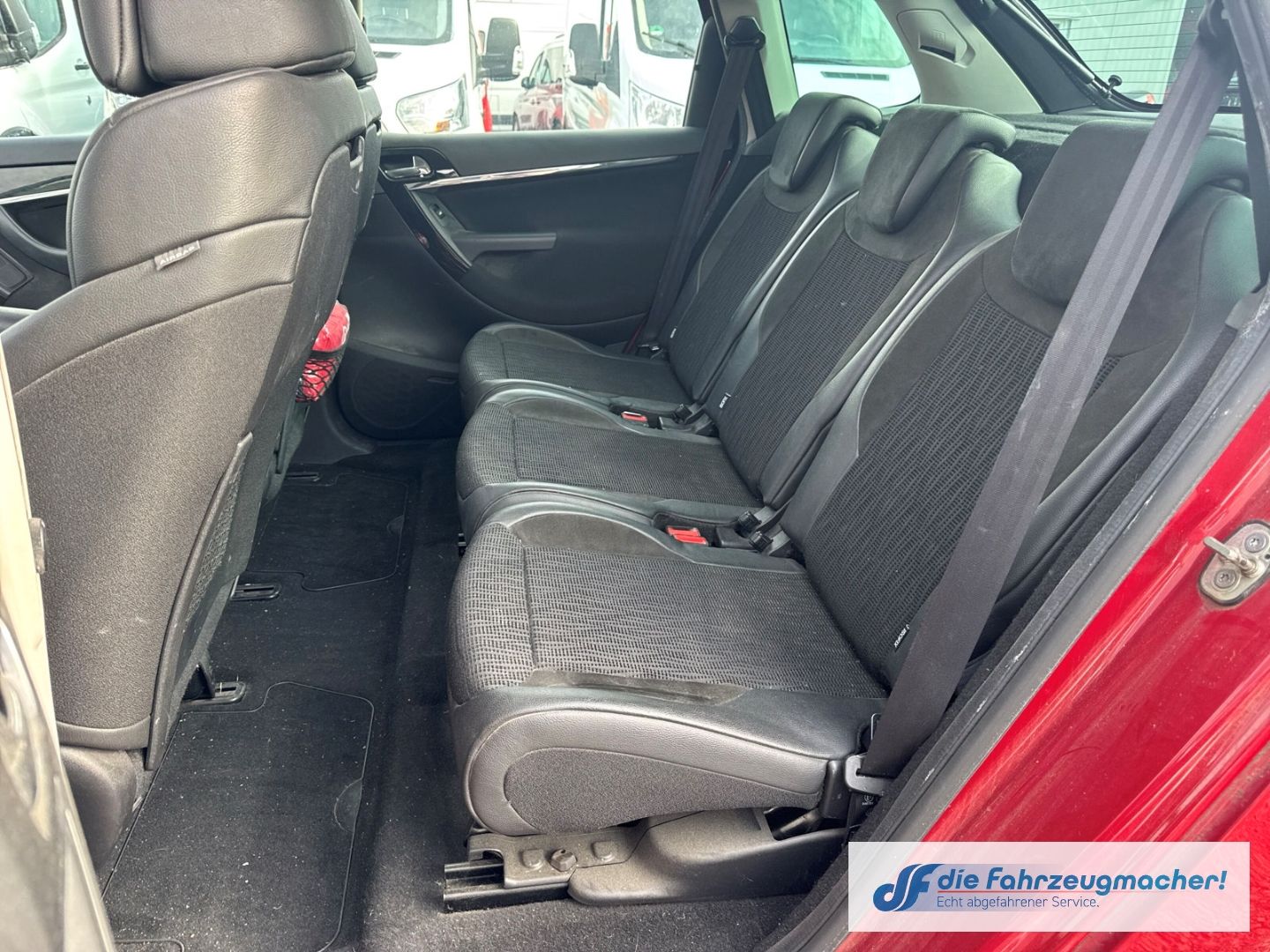 Fahrzeugabbildung Citroën C4 Picasso Exclusive 1.6 HDi 110 FAP *EXPORT