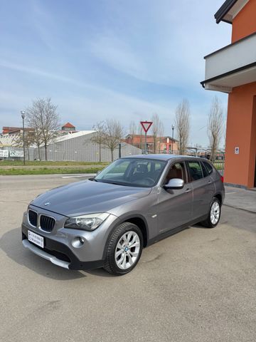 BMW Bmw X1 xDrive18d Attiva 4X4