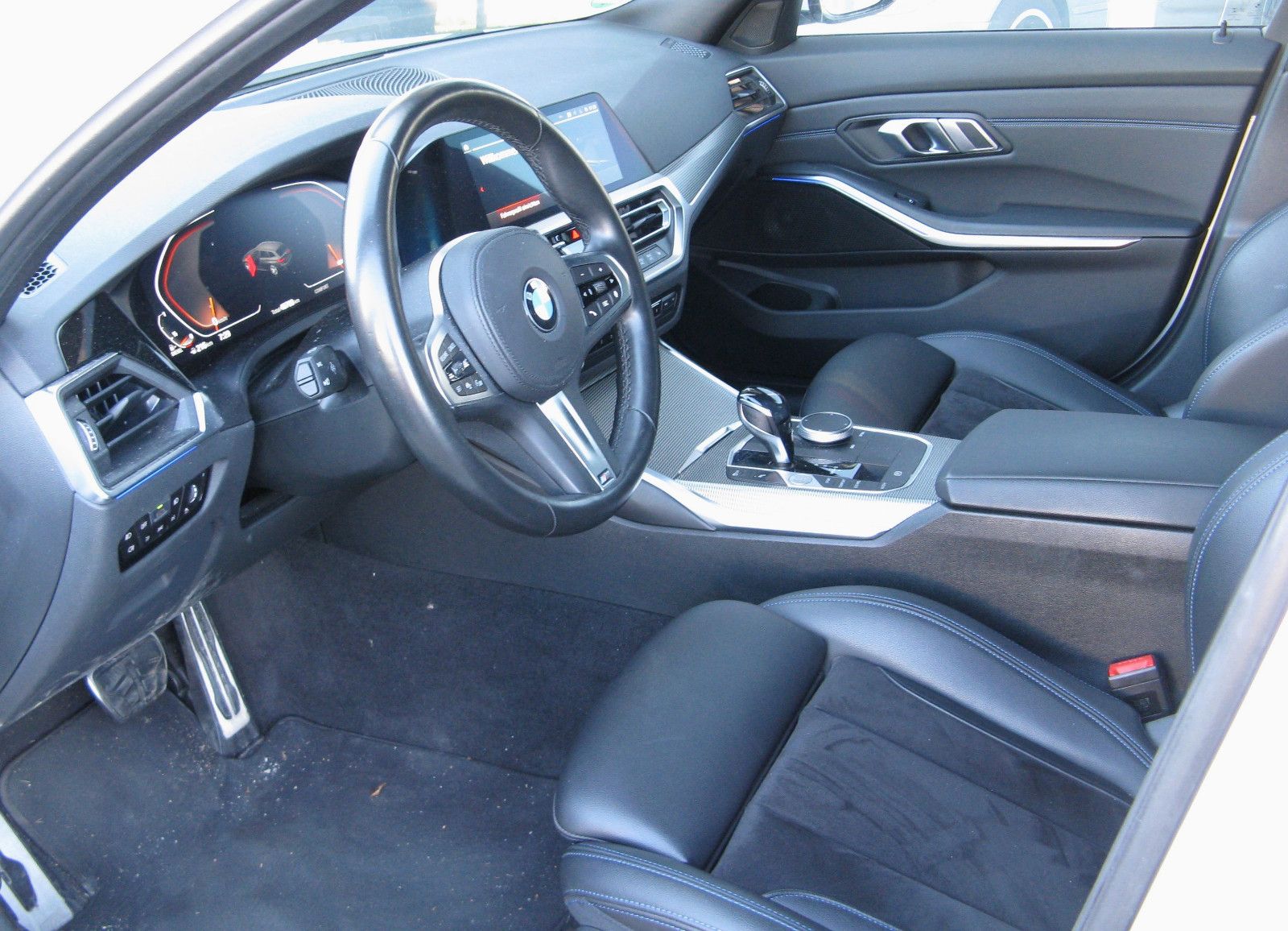 BMW 320  Touring 320 d M-Sport*Hybrid*Kamera*Navi* foto 10