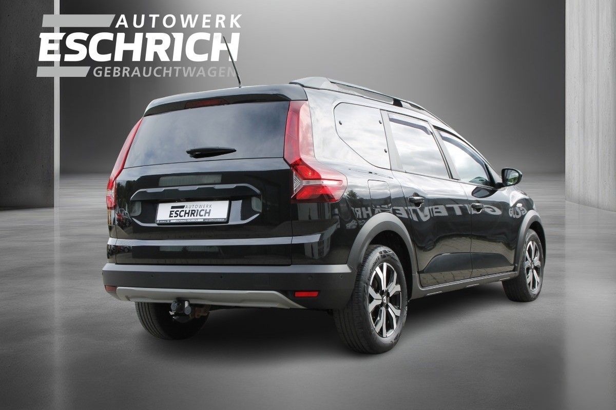 Fahrzeugabbildung Dacia Jogger Comfort TCe 110 7-Sitzer