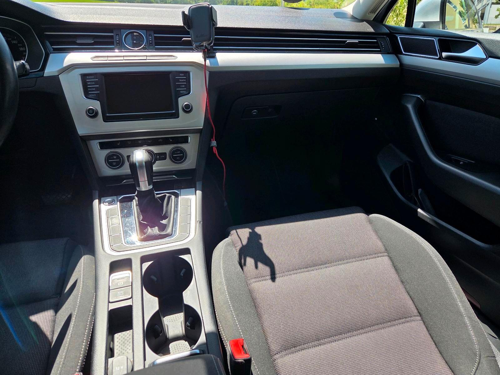 Volkswagen Passat 2015 — photo 9
